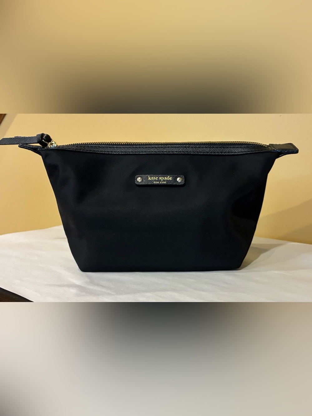 Kate Spade Wilson Road Jodi Cosmetic Bag Black Excellent
